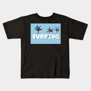 Surfing Lettering with Palm Trees and a Retro Blue Background Kids T-Shirt